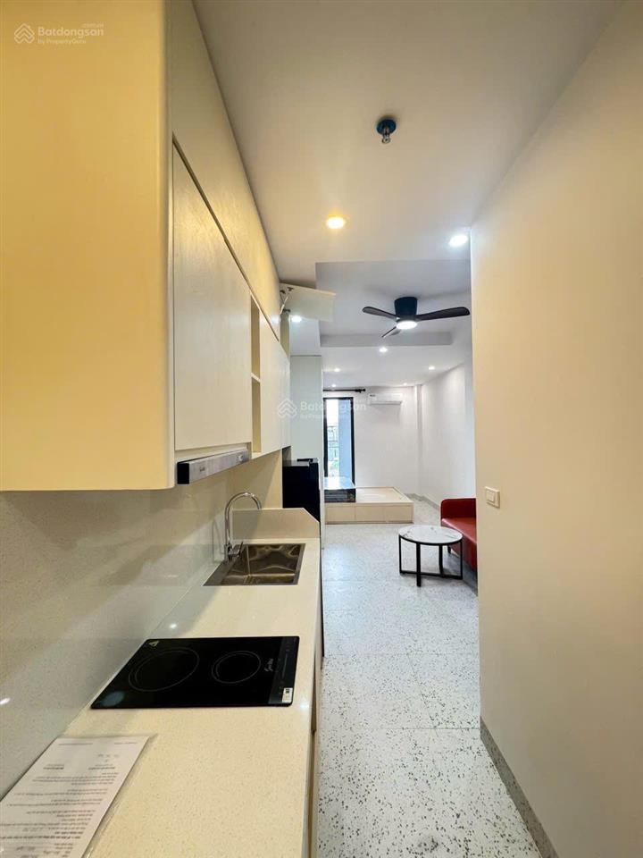 Hot!! nhà ô tô đỗ cửa, 38m2, ban công, 100%, đủ đồ, phố láng hạ, đống đa