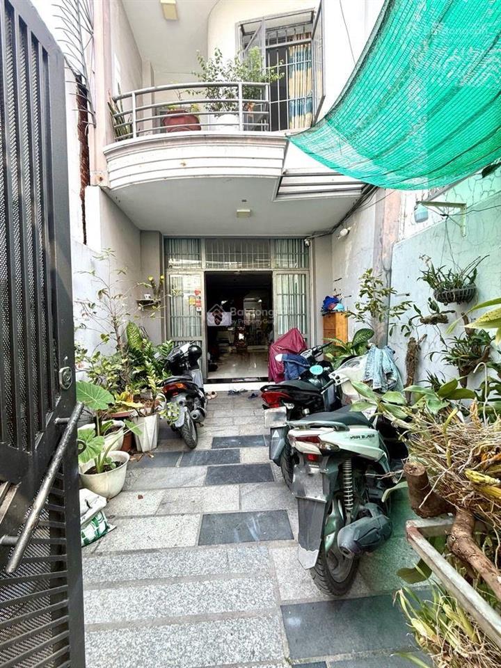 Xe hơi ngủ trong nhà bùi đình tuý bình thạnh 90 m2 đất  3 tầng  giá 13.5 tỷ