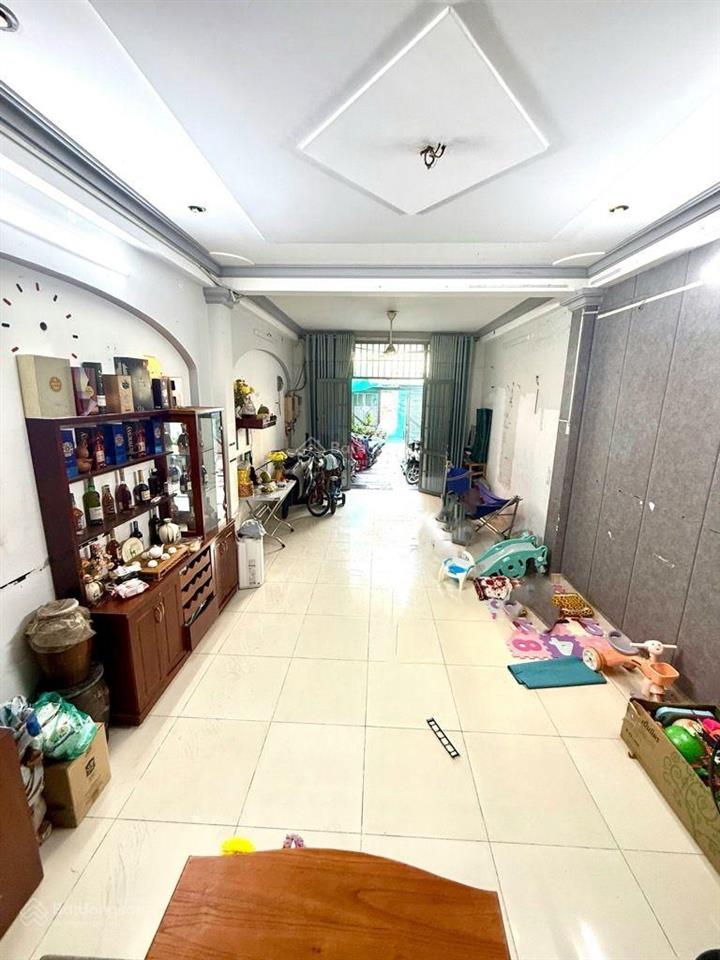 Xe hơi ngủ trong nhà bùi đình tuý bình thạnh 90 m2 đất  3 tầng  giá 13.5 tỷ