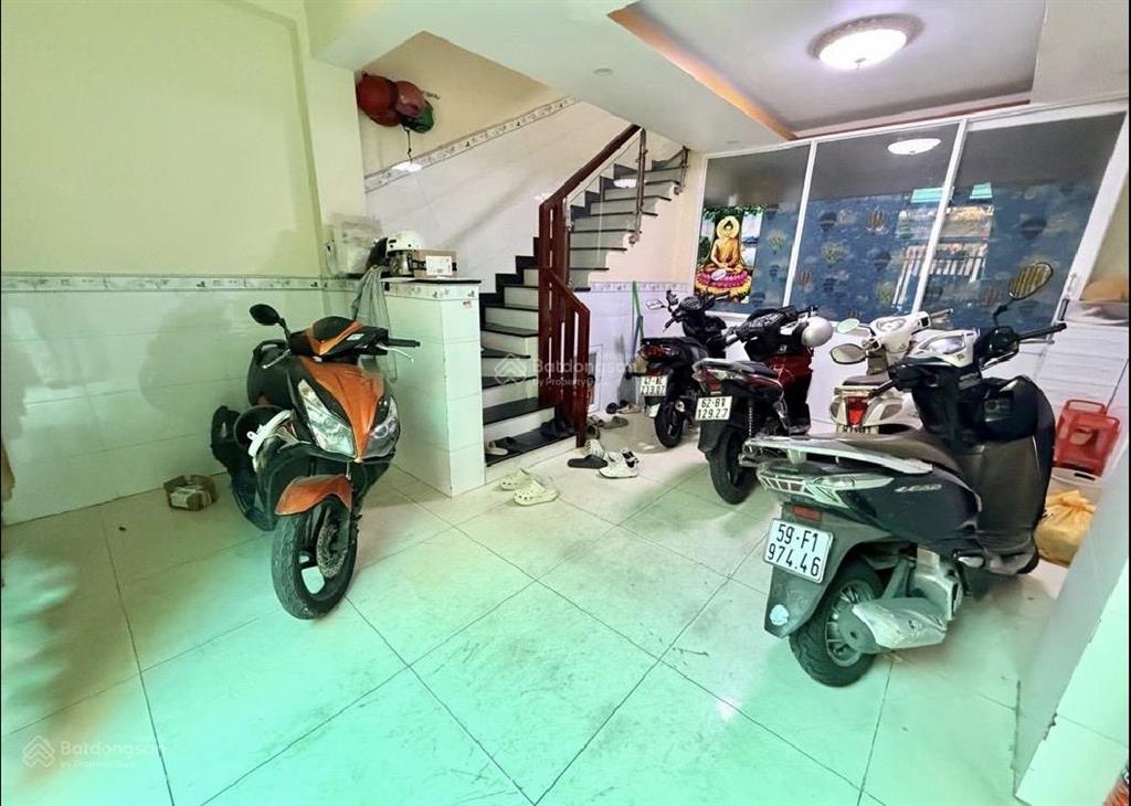 Chdv  vũ tùng  bình thạnh  5 tầng  45m2 8 pn 8wc  giá 7,65 tỷ