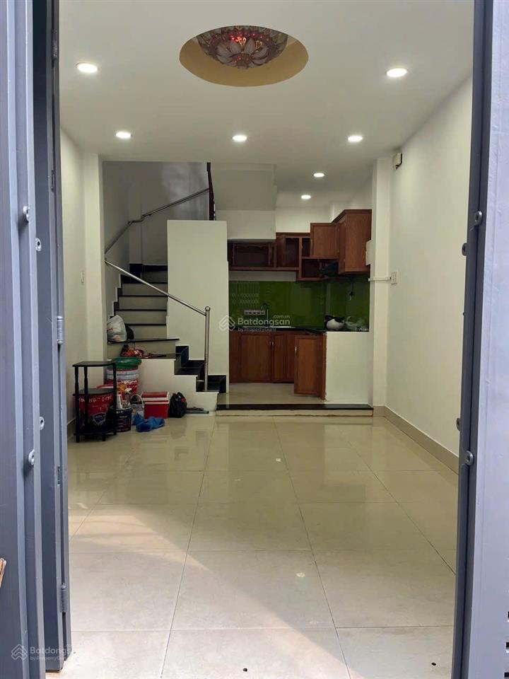 Thích quảng đức p4 phú nhuận  dt 30m2  4 tầng  3 pn  giá  5,35 tỷ