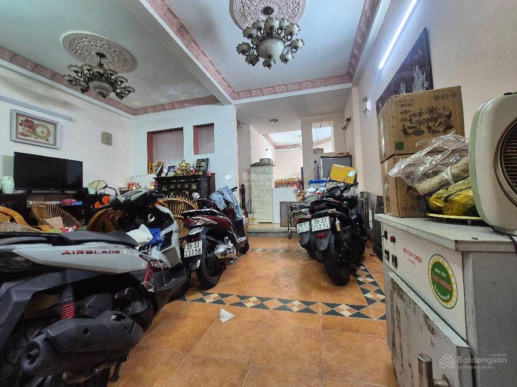 Lê quang định p7 bình thạnh 109 m2 3 tầng  xe hơi ngủ trong nhà  ngang 6,4m 5 pn 12.99 tỷ