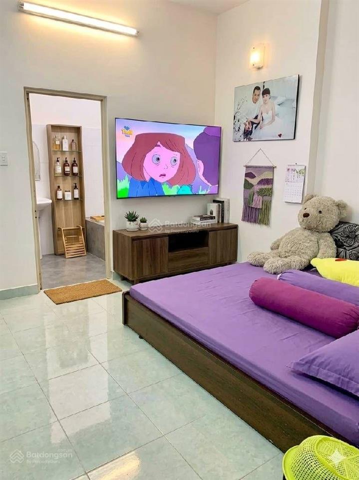 Lê quang định p7 bình thạnh 109 m2 3 tầng  xe hơi ngủ trong nhà  ngang 6,4m 5 pn 12.99 tỷ