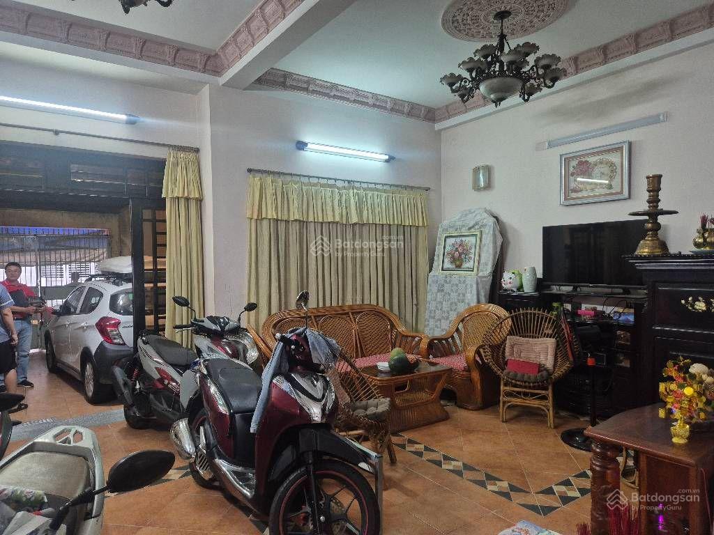 Lê quang định p7 bình thạnh 109 m2 3 tầng  xe hơi ngủ trong nhà  ngang 6,4m 5 pn 12.99 tỷ