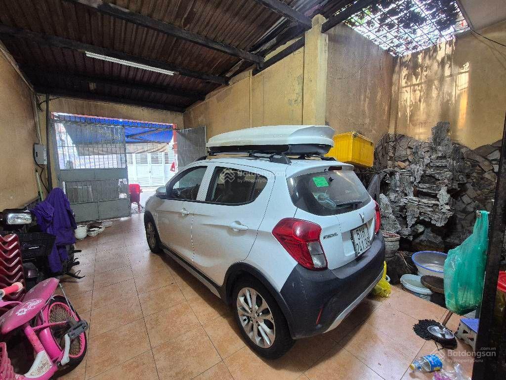 Lê quang định p7 bình thạnh 109 m2 3 tầng  xe hơi ngủ trong nhà  ngang 6,4m 5 pn 12.99 tỷ