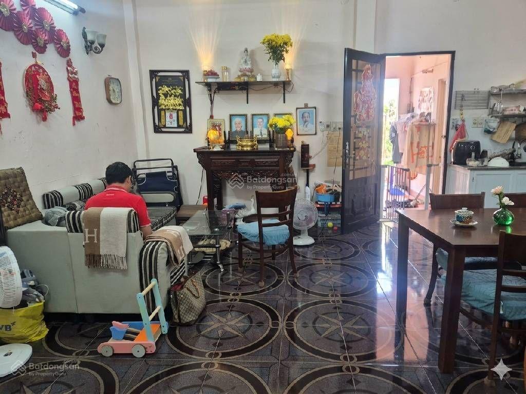 Lê quang định p7 bình thạnh 109 m2 3 tầng  xe hơi ngủ trong nhà  ngang 6,4m 5 pn 12.99 tỷ