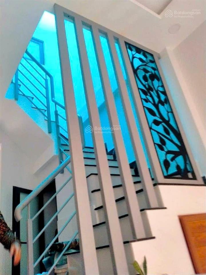 Hẻm xe hơi tận nhà  đinh tiên hoàng bình thạnh  3 tầng 3 phòng ngủ 5,25 tỷ