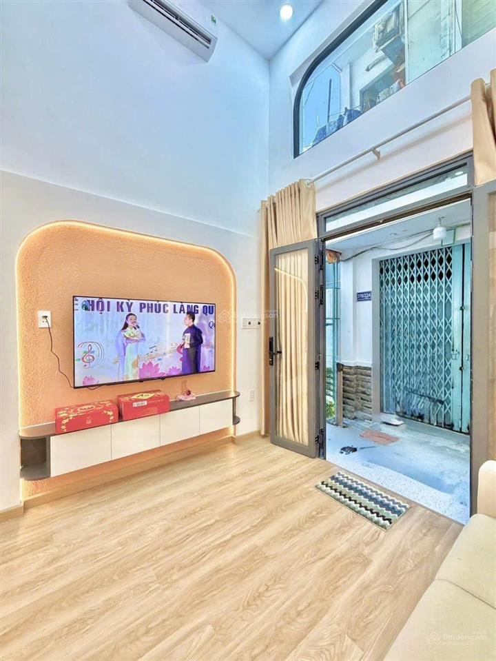 Ngay ngã 3 hàng xanh  xô viết nghệ tỉnh p26bình thạnh 30 m23tầng  5,28 tỷ