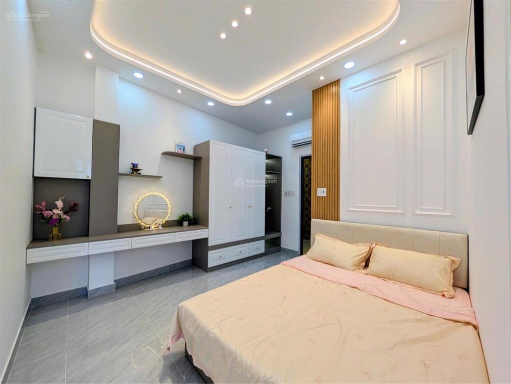 Nguyễn công hoàn  phú nhuận 60 m2  2 tầng 7,55 tỷ