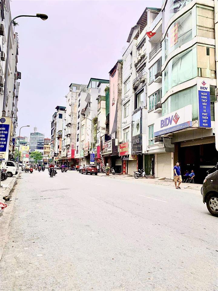 Siêu hiếm bán nhà mặt phố lô góc trung tâm đống đa 135m mặt tiền 10m giá tốt