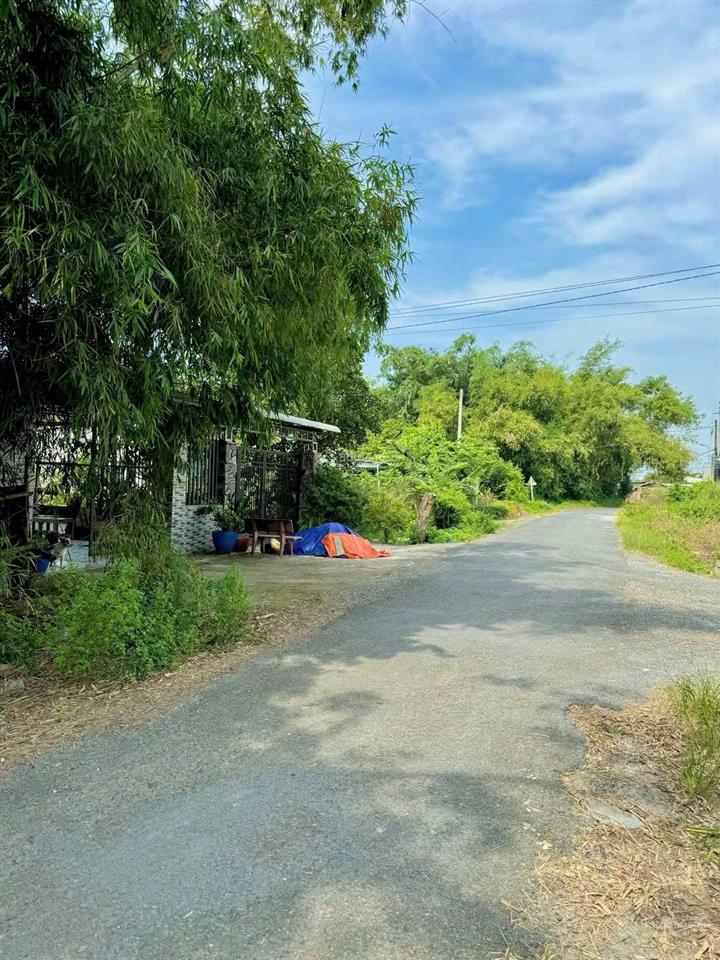 Chủ kẹt bán gấp 380m2 với giá ngộp 700tr ngay an tịnh trảng bàng  shr