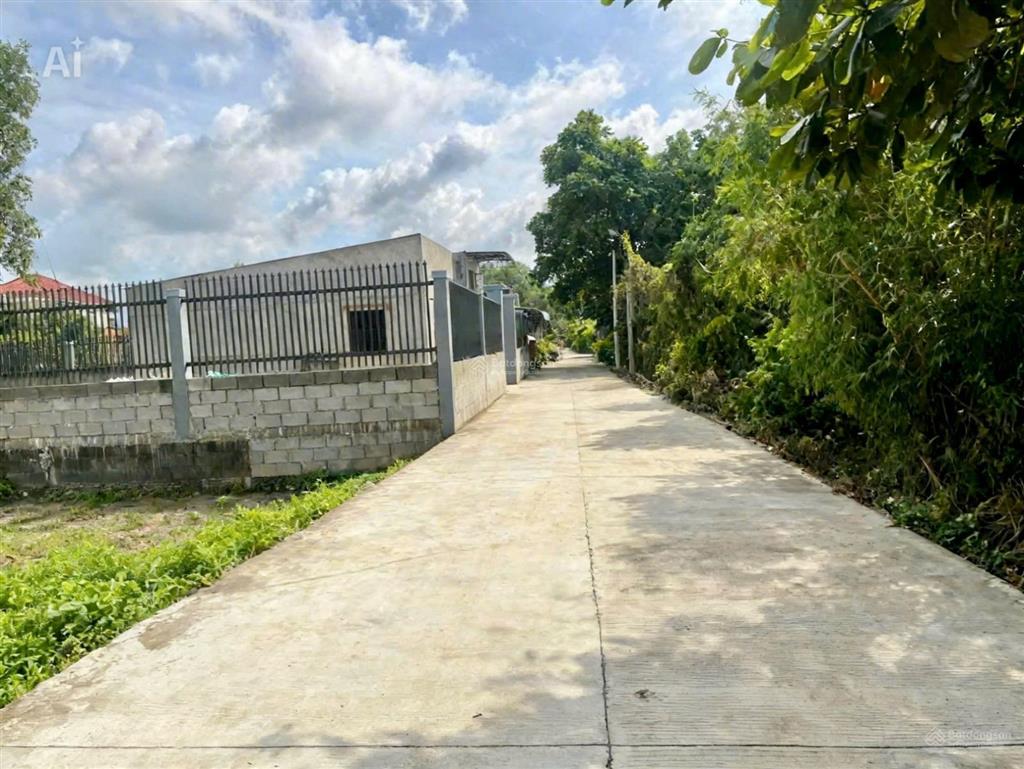 Chính chủ bán giá rẻ 700 triệu với 399m2 đất thổ ngay trảng bàng
