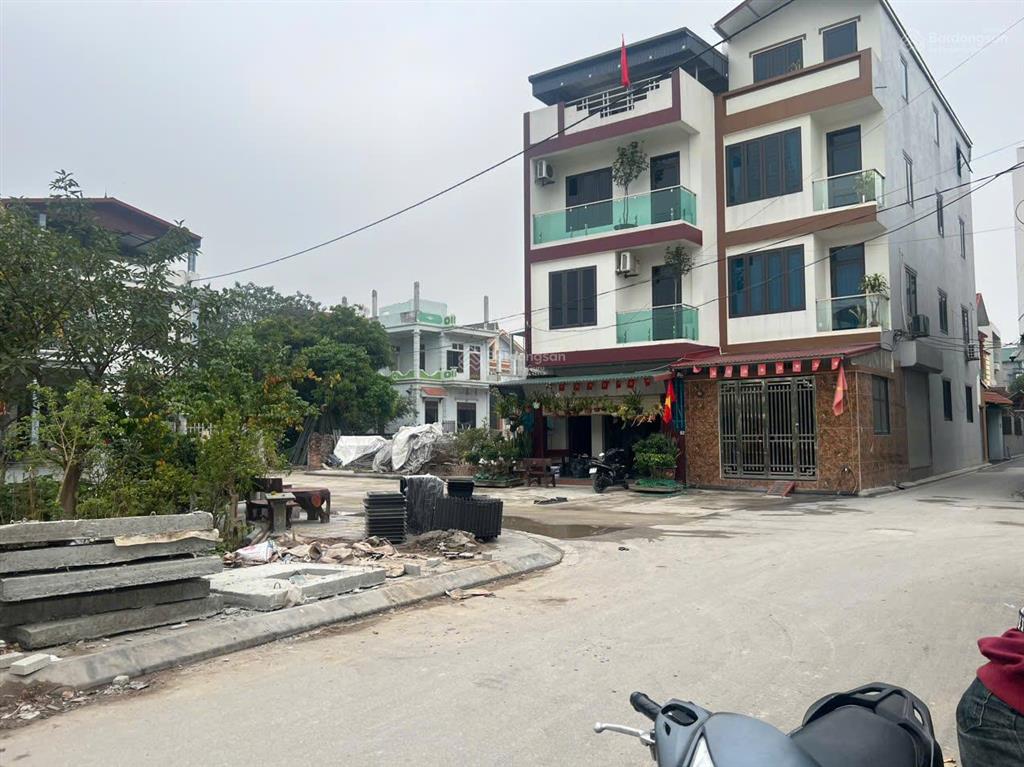 Bán đất thôn vệ, xã nam hồng, đông anh 66m², mặt tiền 4m, ô tô tránh, view hồ