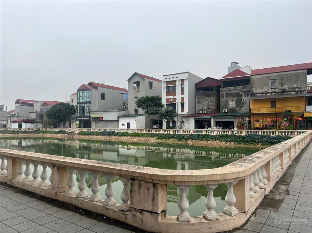 Bán đất thôn vệ, xã nam hồng, đông anh 66m², mặt tiền 4m, ô tô tránh, view hồ