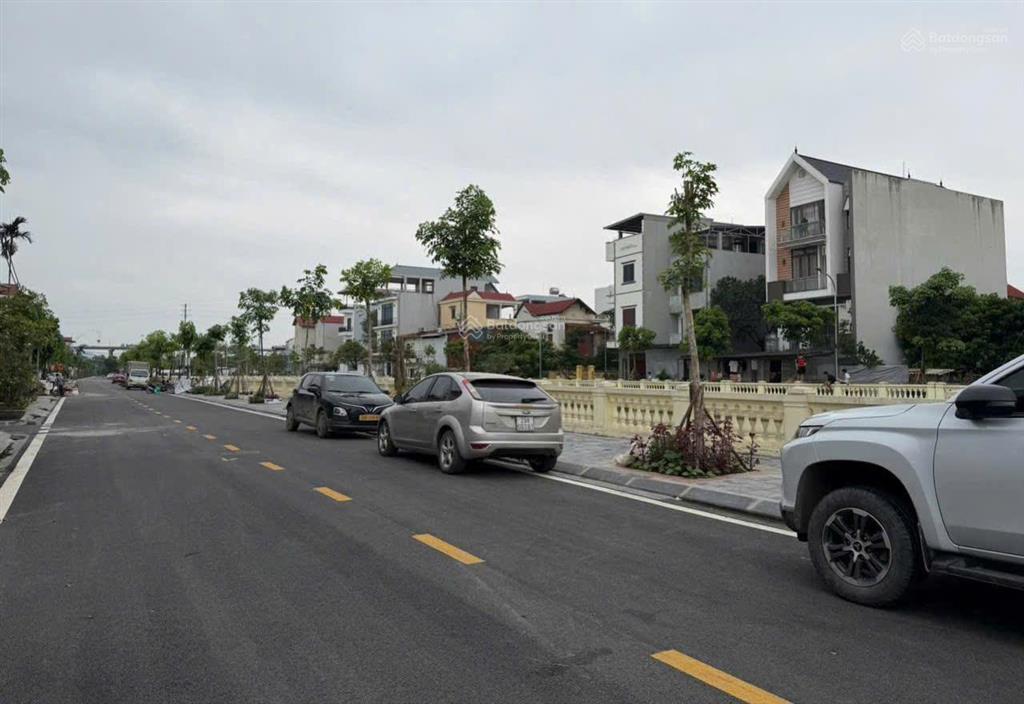 Bán 60m² đất xóm mới võng la (thiên lộc)  ngõ thông ô tô  cách hồ vài bước chân