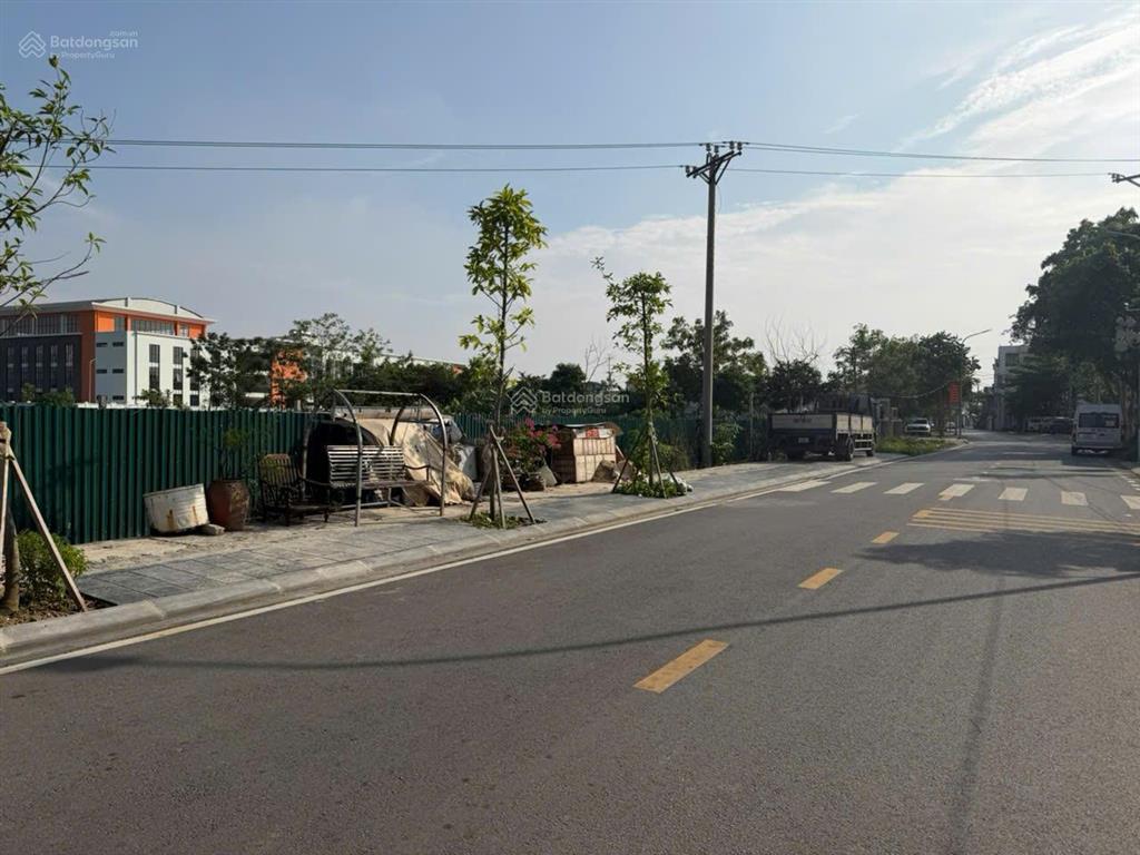 Ô tô vào đất, gần hồ điều hòa  bán 45m² đất thôn đoài nam hồng (phúc thịnh) giá 3,45 tỉ
