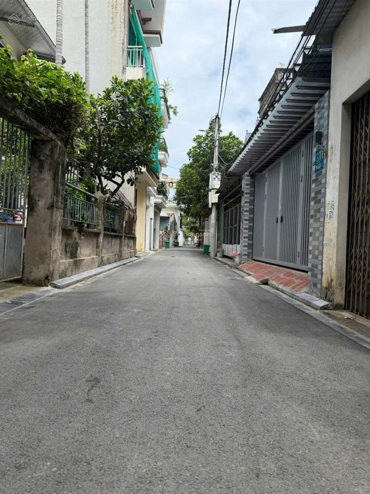 Bán 85m2 đất lô góc ô tô 16 chỗ đỗ cửa đông bầu kim chung cách trục 8m chỉ 20m