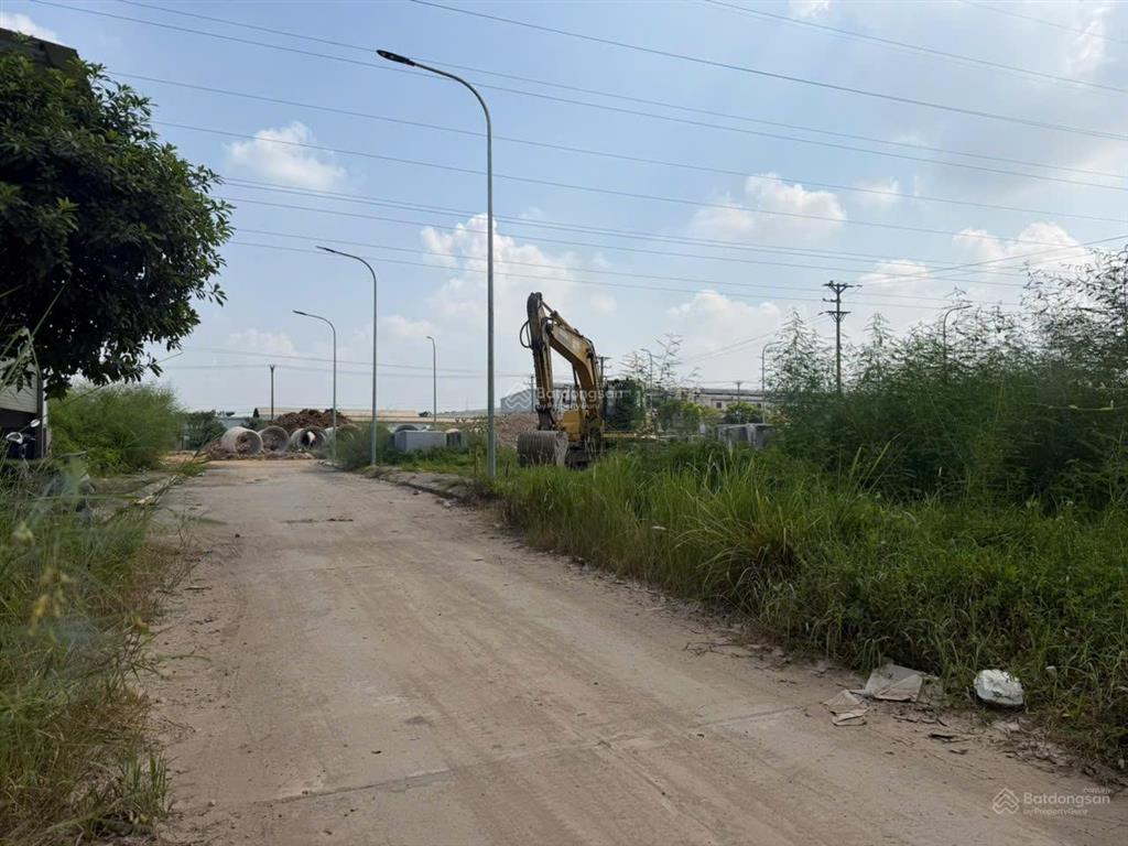 Bán lô đất 69m2 đấu giá sáp mai đông anh cách trục đường 50m chỉ 20m giá 7,3 tỉ