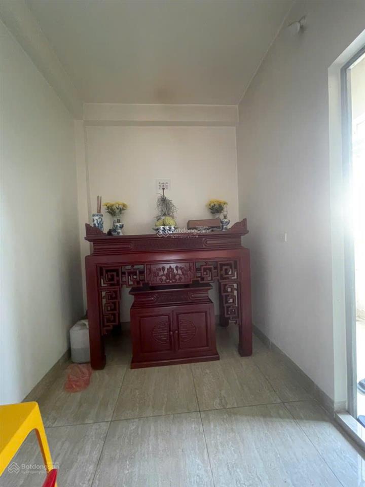 Bán nhà 3 tầng 33m2 kiên cố  ô tô vào đất  20m trục chính quang minh