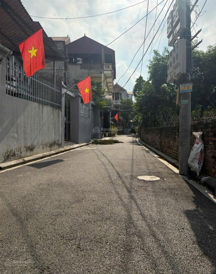 Bán 78m2 mặt tiền 7.2m ô tô đỗ cửa tại thôn nhì vân nội đông anh hn