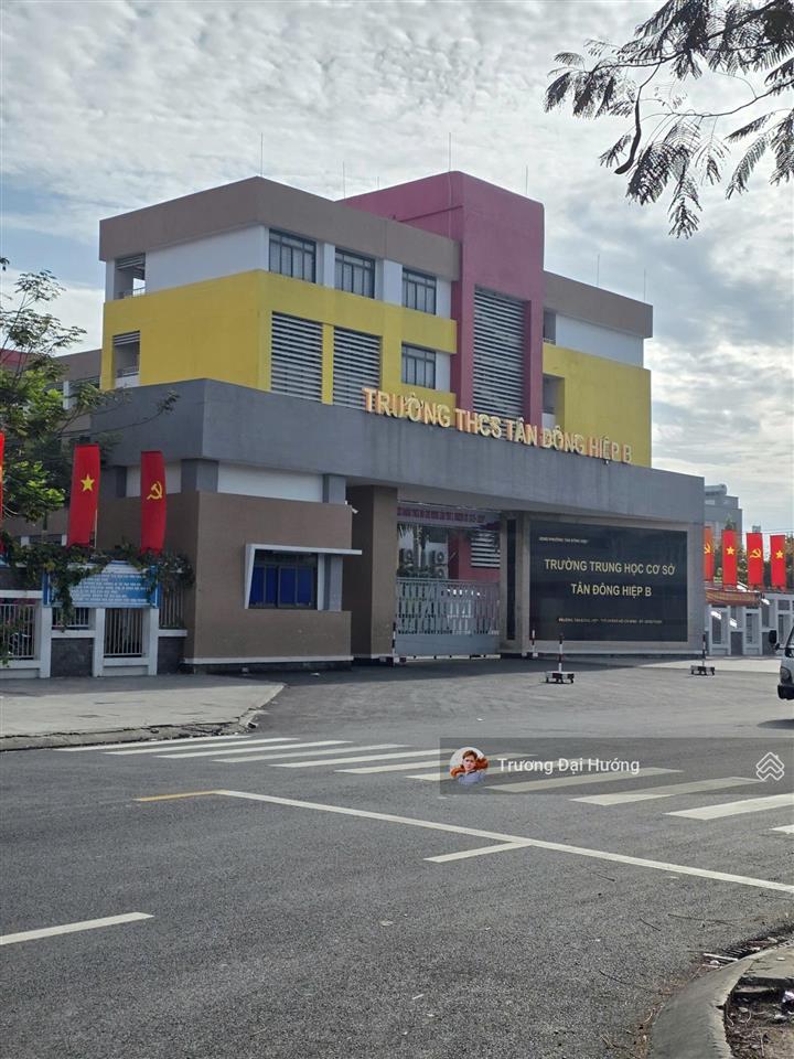 Bán nhà 1 trệt 1 lầu  gần cụm trường học tân đông hiệp, dĩ an  4,25 tỷ tl (8756)