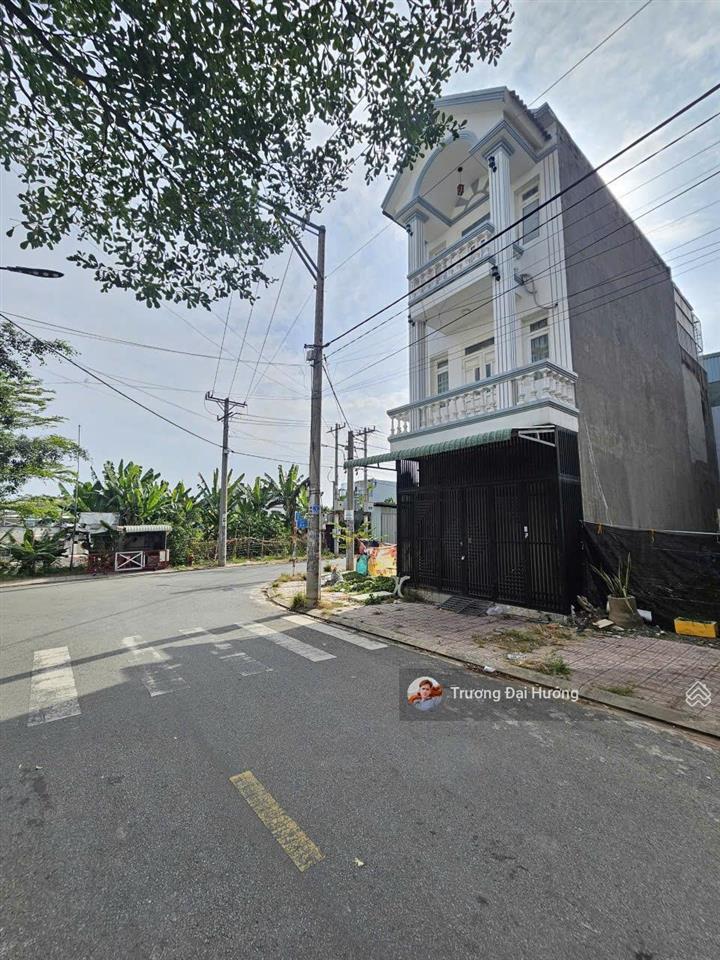 Bán nhà 1 trệt 2 lầu kdc  gần lê hồng phong, tân bình, dĩ an  4,9 tỷ tl (8754)