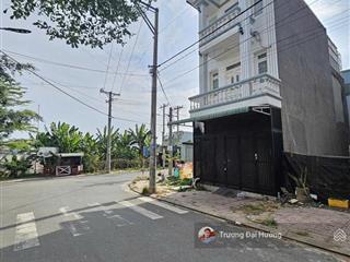 Bán nhà 1 trệt 2 lầu kdc  gần lê hồng phong, tân bình, dĩ an  4,9 tỷ tl (8754)