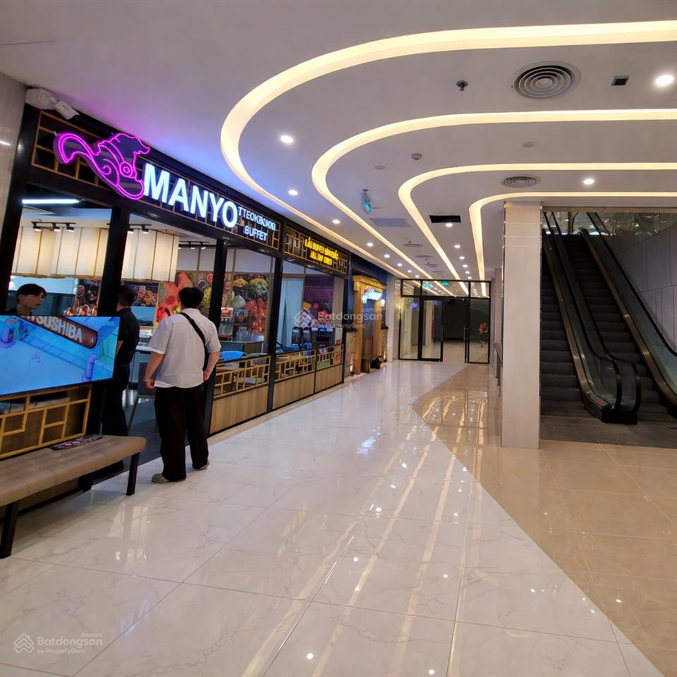 Chỉ 1.3 tỷ sở hữu mbkd shop chân đế tm  sẵn khách thuê rox tower mỹ đình cầu giấy . 0375 317 ***