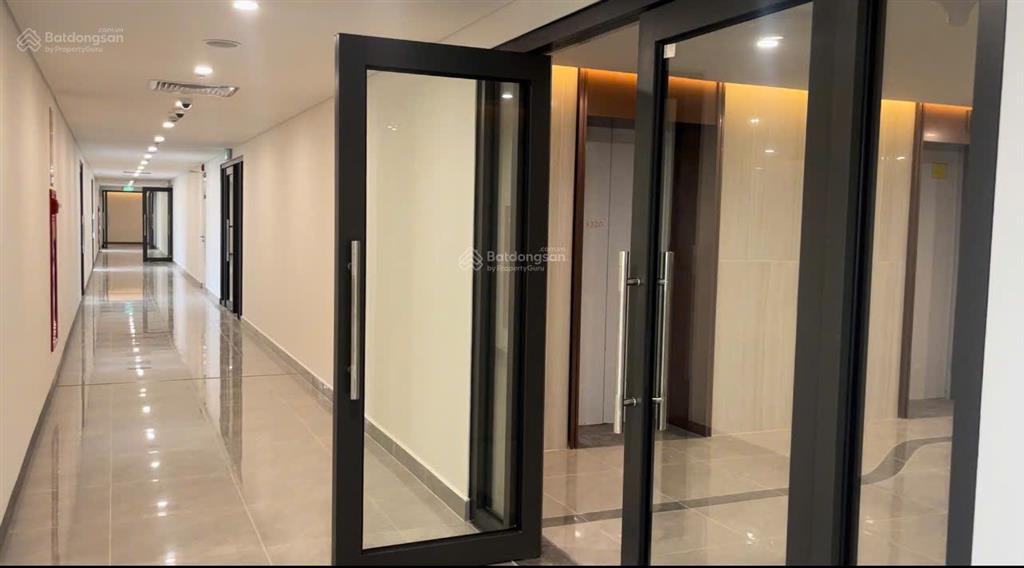 Bán mặt bằng kd 66,3m² chân đế roxtower goldmark city, gần trung tâm mỹ đình cầu giấy  0375 317 ***
