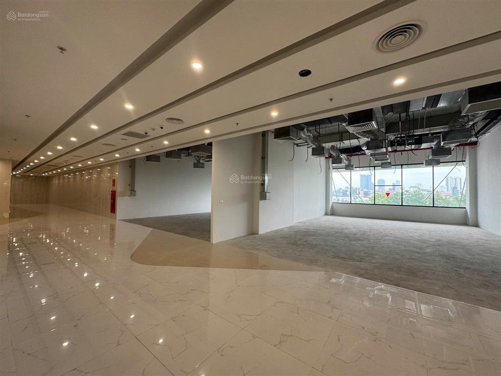 Bán mặt bằng 66,3m2 tại 136 hồ tùng mậu toà rox tower goldmark city. zalo 0375 317 *** xem