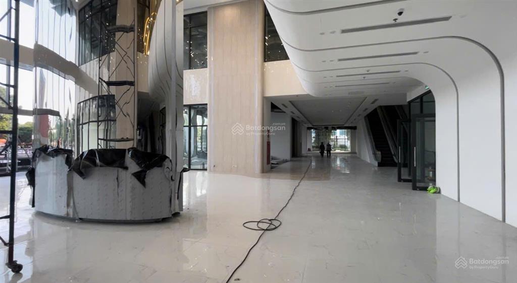 Bán gấp sàn văn phòng hạng a 138m2 giữa trung tâm mỹ đình tòa rox tower goldmark city