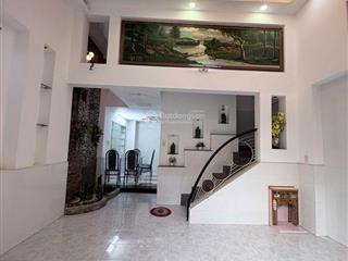 Hẻm 333 nguyễn trọng tuyển  xây 2 tầng  hơn 50m2  ngang rộng 4.2m  cách 30m ra mặ.t tiền