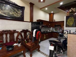 5 tầng cách mạng tháng tám  nhà còn mới  gần 40m2  khu dân trí cao chỉnh nhỉnh 6ty nhỏ
