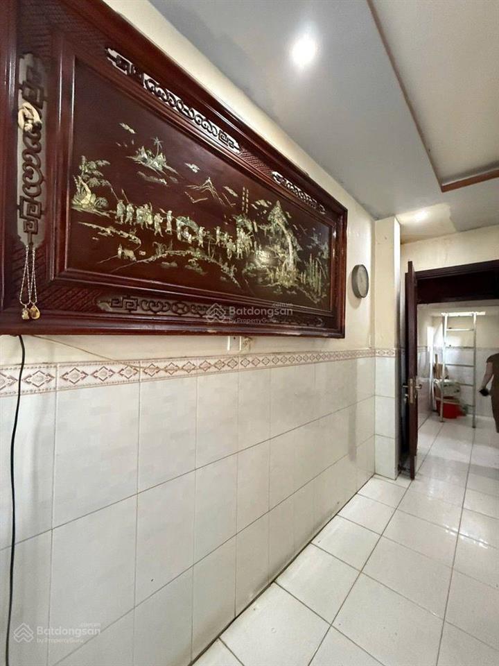 5 tầng cách mạng tháng tám  nhà còn mới  gần 40m2  khu dân trí cao  chỉ nhỉnh 6 tỷ nhỏ