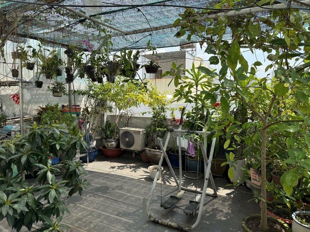Ngang 5m giáp quận 10  4 tầng mới  5pn  vừa ở vừa cho thuê  hơn 7 tỷ