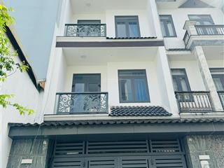 Ngang 4.5 dài 16m xây 5 tầng, chỉ 8.2 tỷ, ngay ngã tư âu cơ  lạc long quân, sẵn nguồn thu 30tr/th