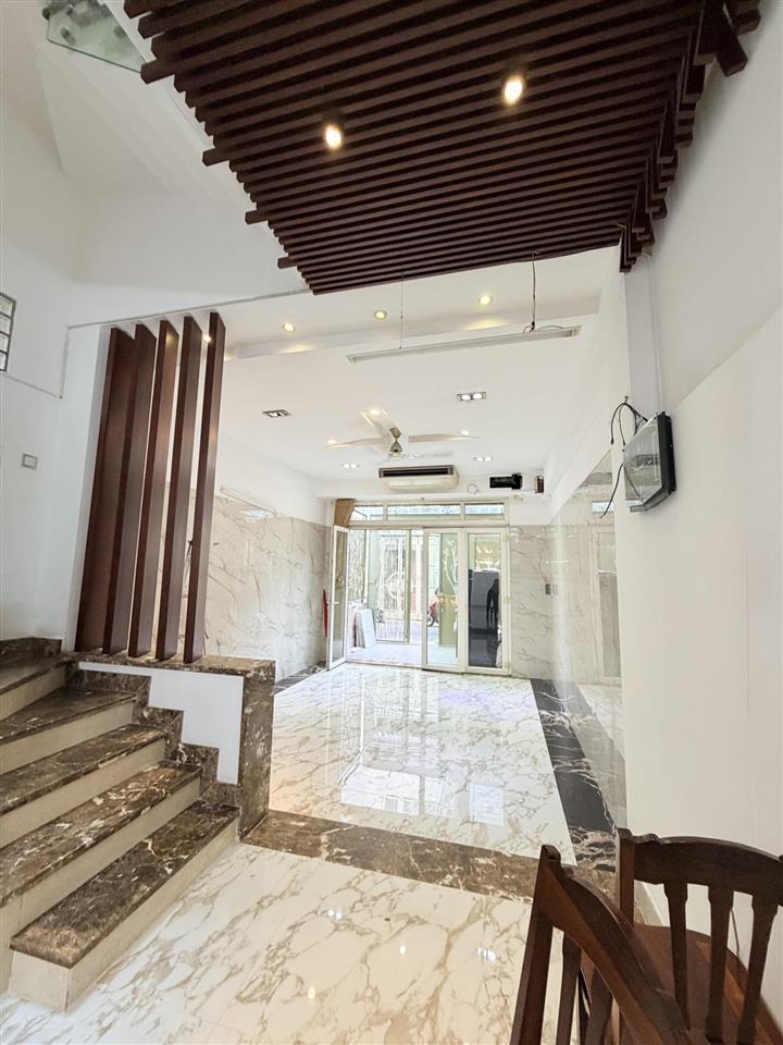 Nhà sân bay, ngang khủng 6,5m, 52m², chỉ nhỉnh 9 tỷ, lam sơn tân bình