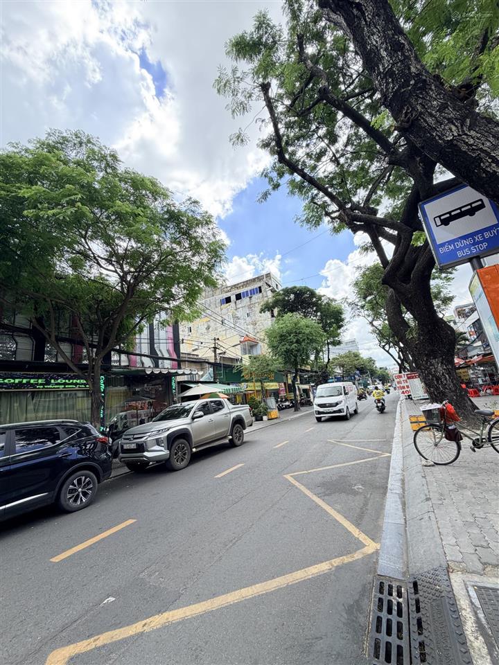 Nhà hxh lam sơn, p.2, tân bình chỉ 9,5 tỷ nhỉnh sân thượng