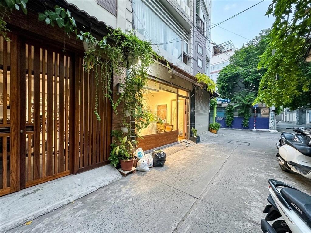Vip  hẻm xe tải thông  hồ biểu chánh  phú nhuận  40m (4.4x9)  5 tầng btct  4 pn  nhinh9ty