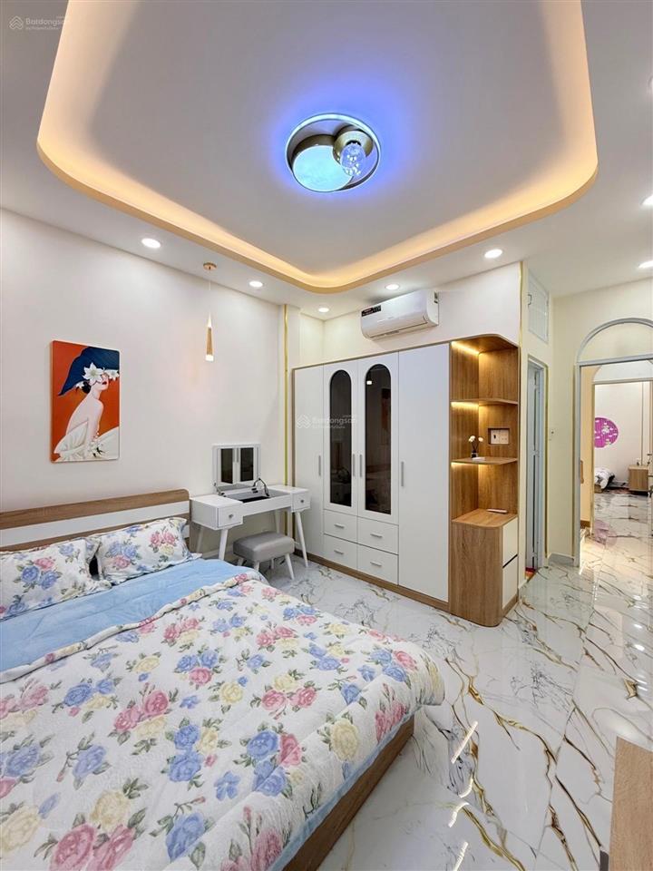 Vip  thành mỹ  88m2  5.3x20  kế bên đại học bách khoa q10  4 tầng btct  6pn  nhinh12t