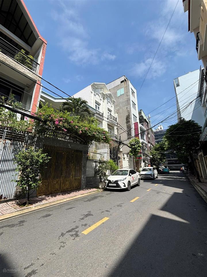 Gấp quá  chủ giảm 3,5 tỷ  chỉ còn 11 tỷ hơn  đường 8m có vỉa hè, lý thường kiệt, thành mỹ