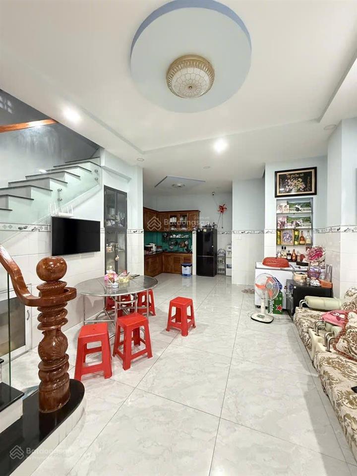 Ngang 5,8m x dài 17m ngay bảy hiền, lạc long quân, kế bên chợ tân bình, nhà đẹp, chỉ 8 tỷ 100