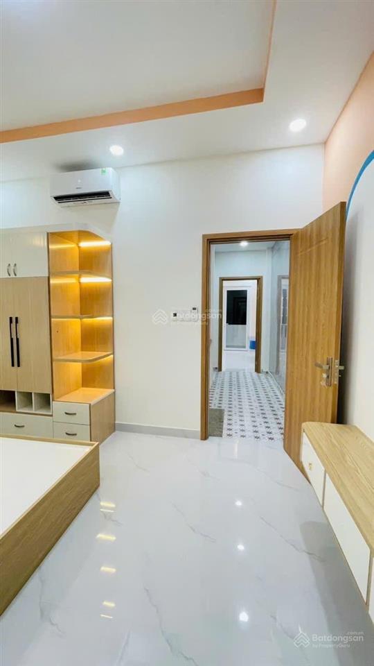 Kênh tân hóa tân phúnhà 2 tầng dt 48m hẻm xe hơi đỗ cửa  nhà mới tinh 5.x tỷ