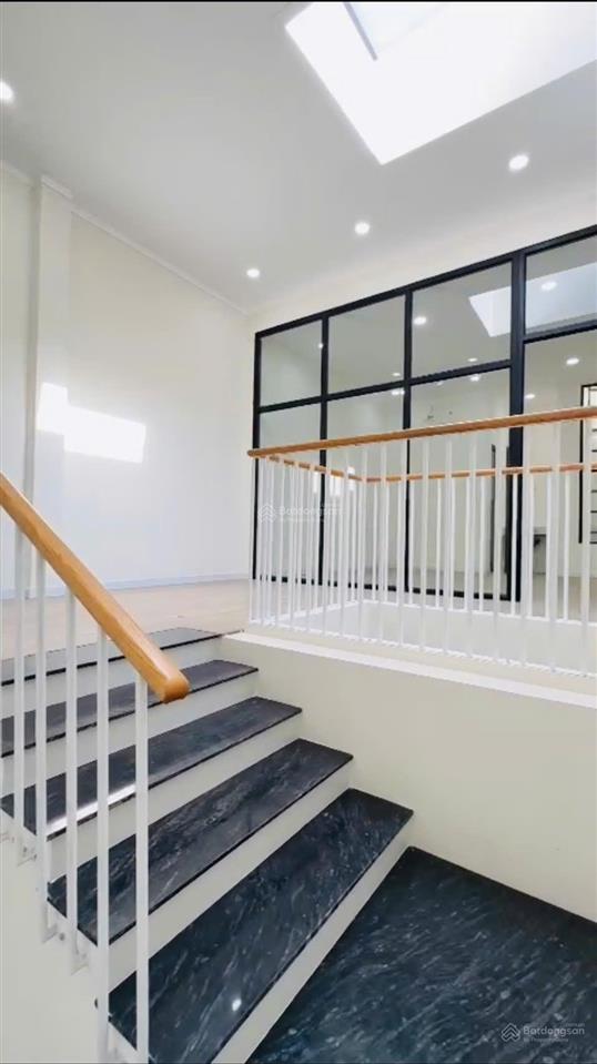 Bán nhà mặt tiền đường lê lai  mỹ hải (cũ)  gần biển, vị trí đẹp