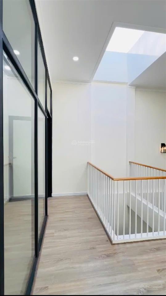 Bán nhà mặt tiền đường lê lai  mỹ hải (cũ)  gần biển, vị trí đẹp