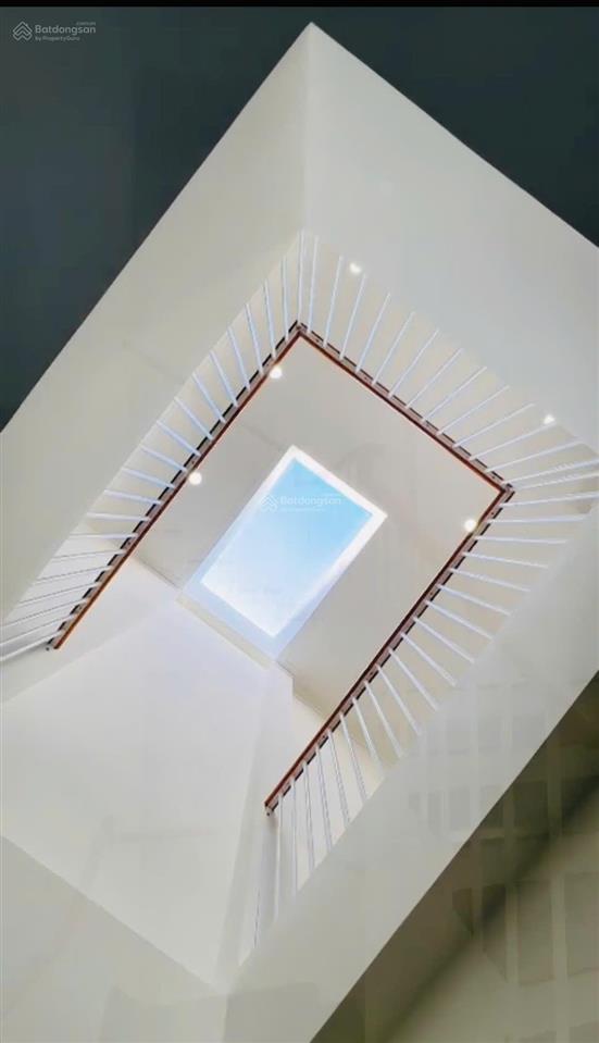 Bán nhà mặt tiền đường lê lai  mỹ hải (cũ)  gần biển, vị trí đẹp