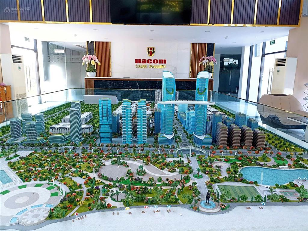 Bán nhà 1 trệt 3 lầu mt bùi thị xuân, gần biển 500m, giá 5,5 tỷ