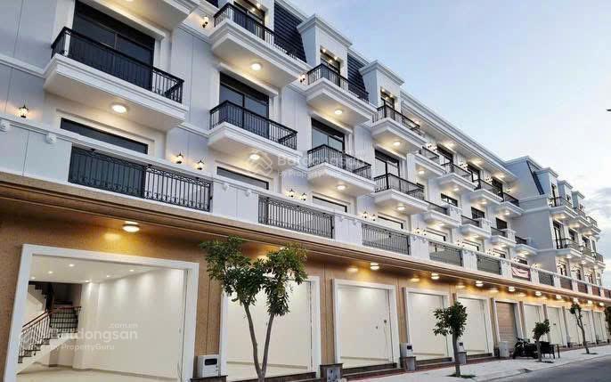 Bán nhà 1 trệt 3 lầu mt bùi thị xuân, gần biển 500m, giá 5,5 tỷ