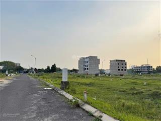 Đất nền bình chiểu  thủ đức dt 53m2 giá 2tỷ9, xây dựng tự do, công chứng ngay. tặng gpxd, shr.