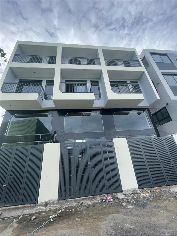 Bán nhà 57.6m² ngô chí quốc, thủ đức, sân ô tô, giá 4tỷ85, ngay kcx linh trung 2, sau lưng chợ, shr